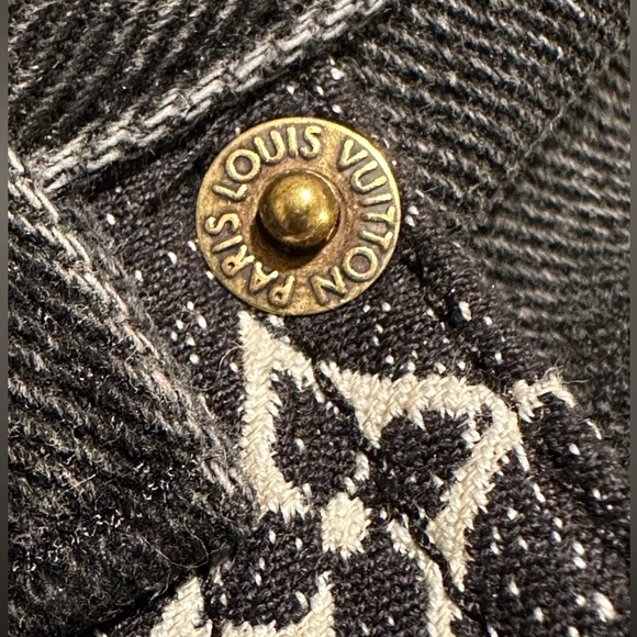 LOUIS VUITTON Monogram Denim Mom Jeans SIZE 36 european (4 US or Small) - Picture 8 of 16